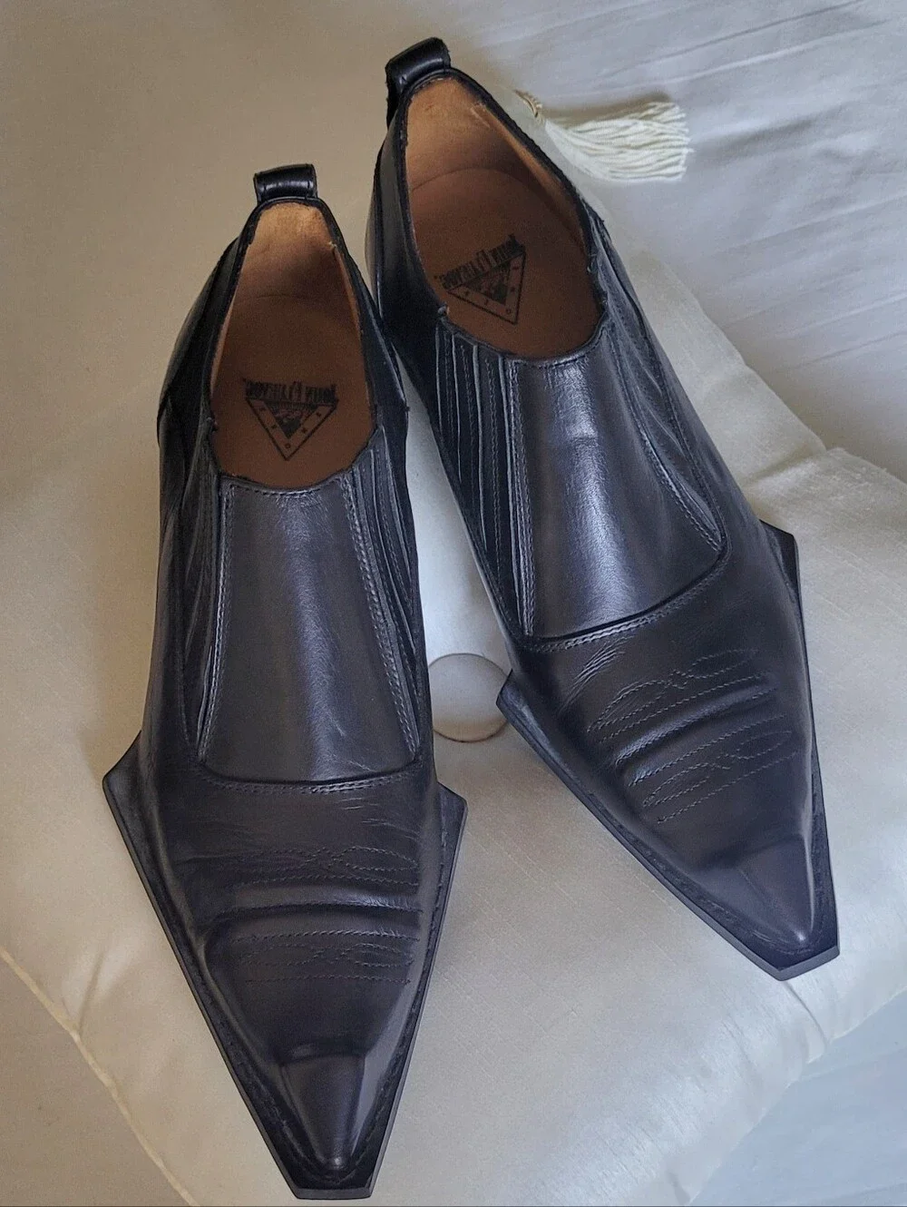 John Fluevog Black Pointed Leather Slip-On Loafers Swordfish